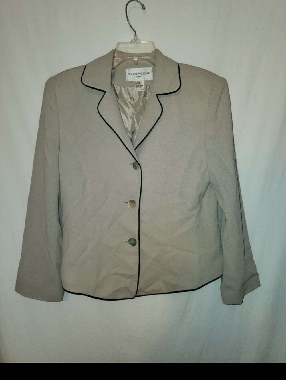 Evan picone womens size 8 tan black trim blazer